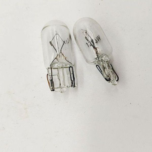 Лампочка поваротник 12V3W